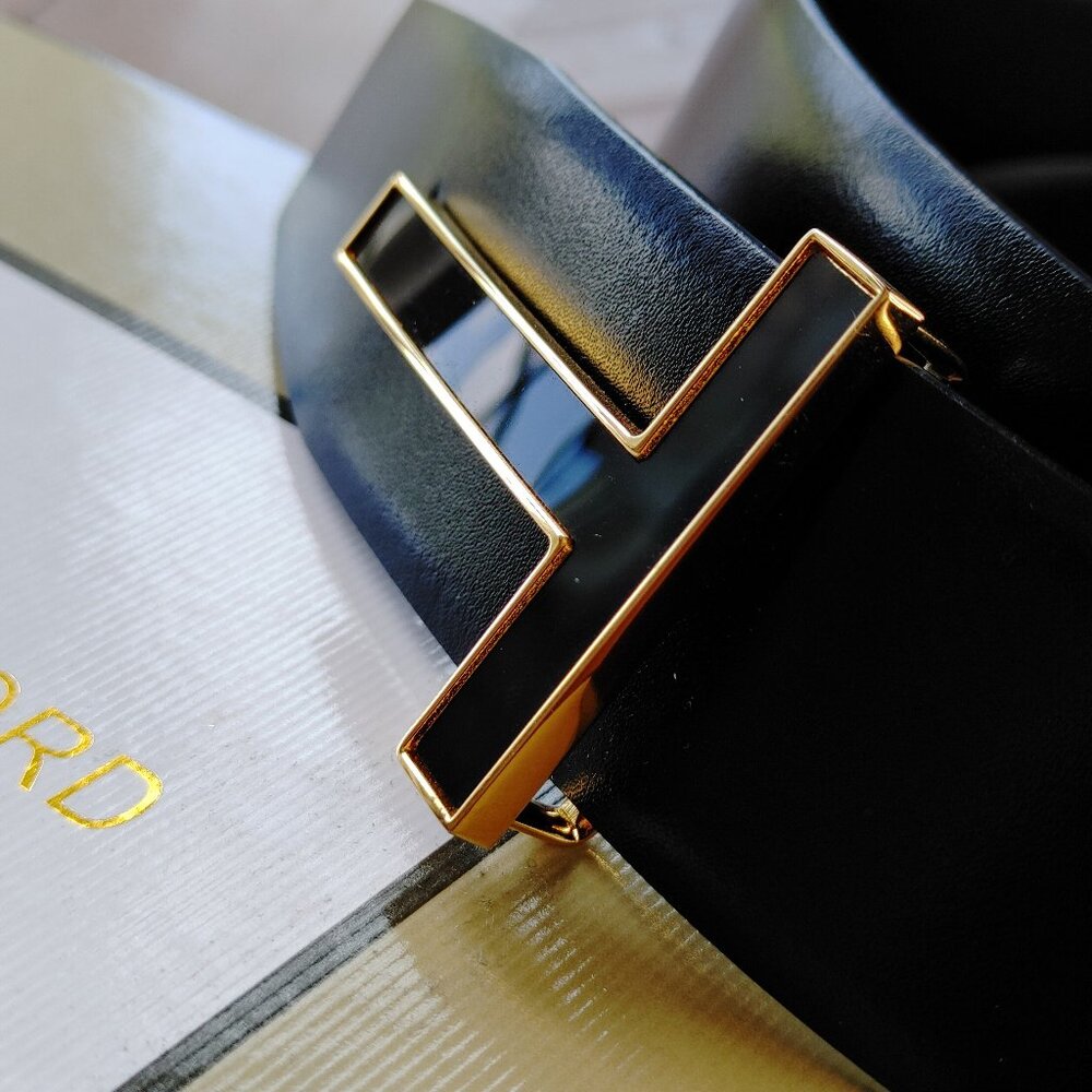 Tom Ford Black & Gold T Belt size 105cm